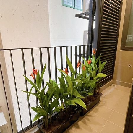 האנוי Home Suites -Natural Light -Projector -Spacious - 2Br Incenter מראה חיצוני תמונה