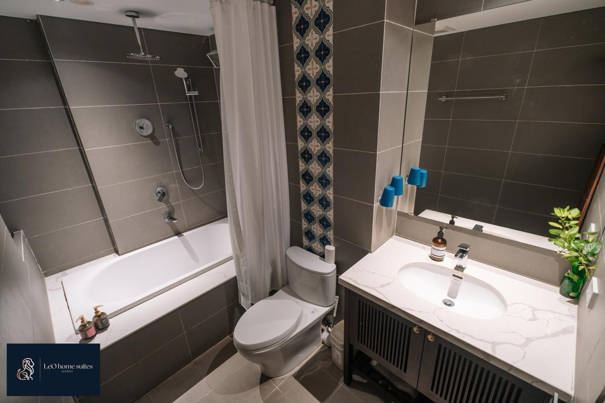 האנוי Home Suites -Natural Light -Projector -Spacious - 2Br Incenter מראה חיצוני תמונה